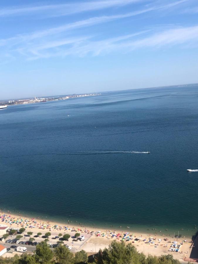 Breeze Beach House Setubal Luaran gambar