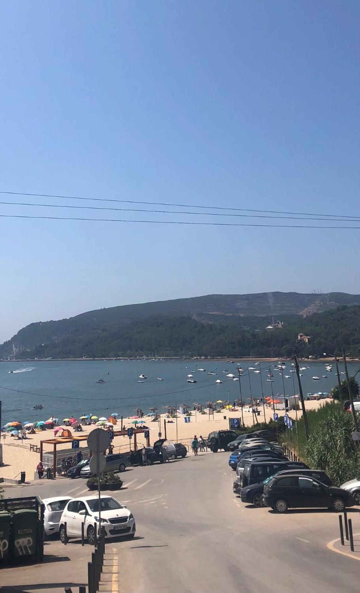 Breeze Beach House Setubal Luaran gambar